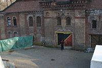 Living in a Box 0010